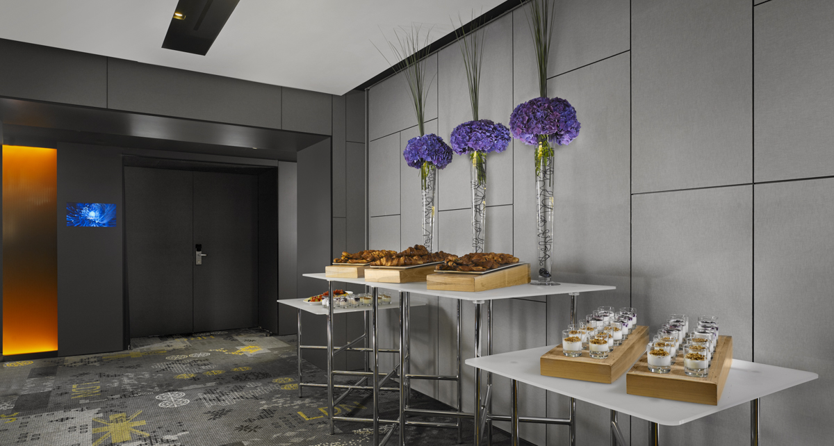 Park Suites Breakfast Set-Up