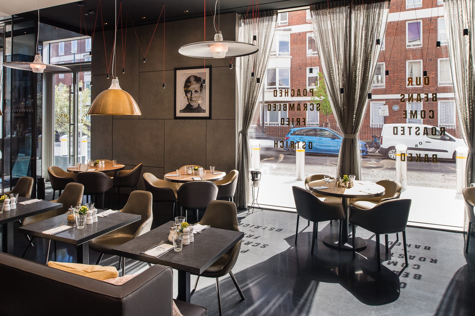 Florentine table layout